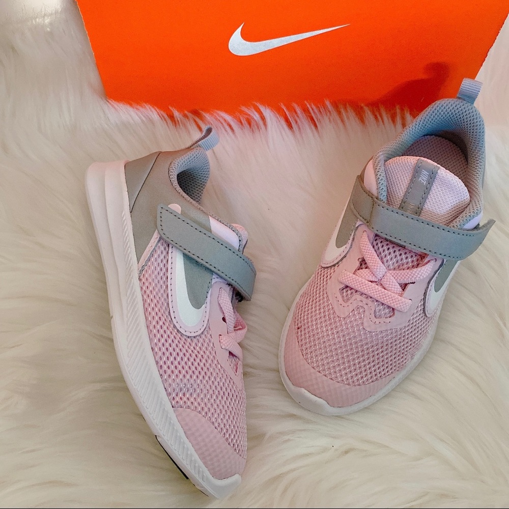Size 10C Nike Downshifter Toddler Sneakers